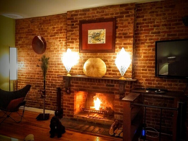 Woodburning Fireplace - 16 W 82nd St