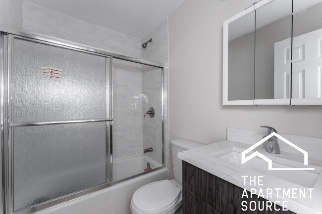 Foto del edificio - 6011 N Winthrop Ave