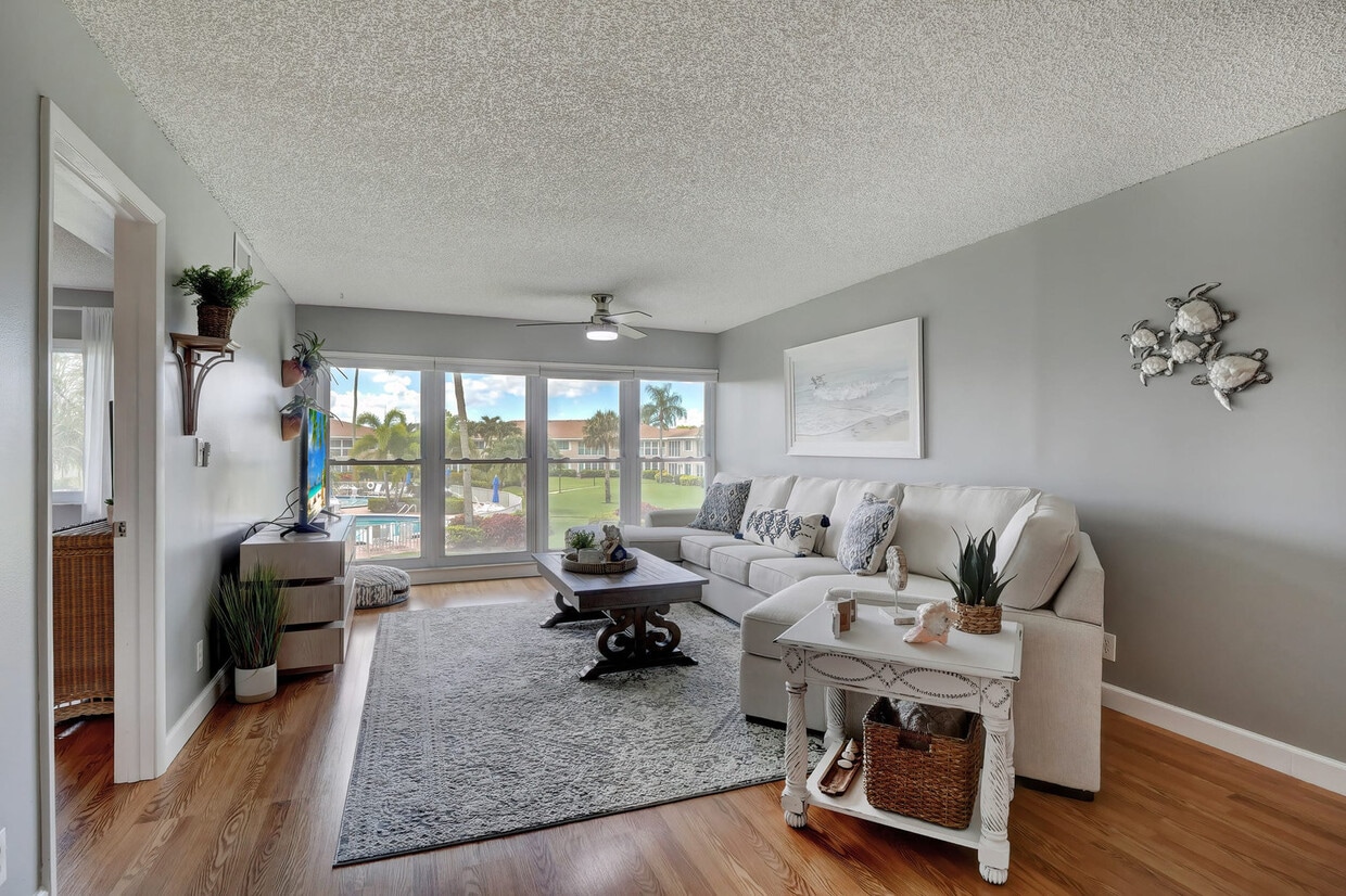 Foto principal - 154 Palm Dr