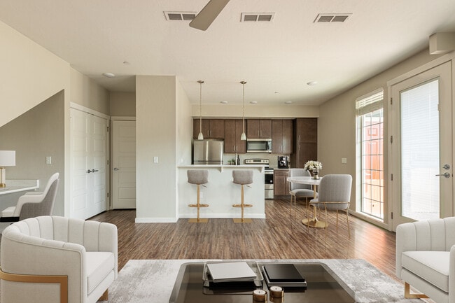 Building Photo - The Enclave Townhomes