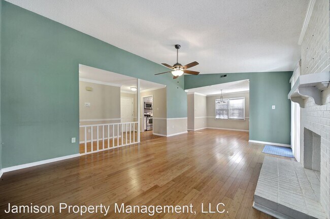 Building Photo - 3 br, 2 bath House - 7807 Surreywood Place