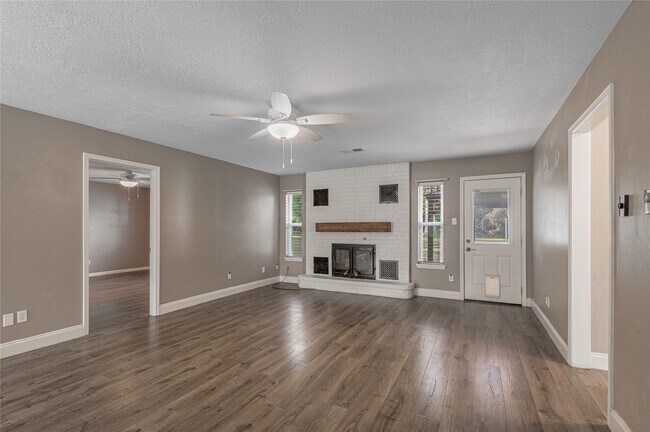 Building Photo - 1022 Landing Way