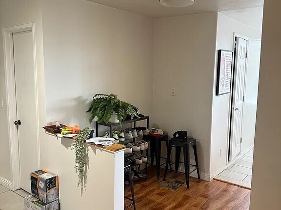 Foto del edificio - 4542 Coldwater Canyon Ave