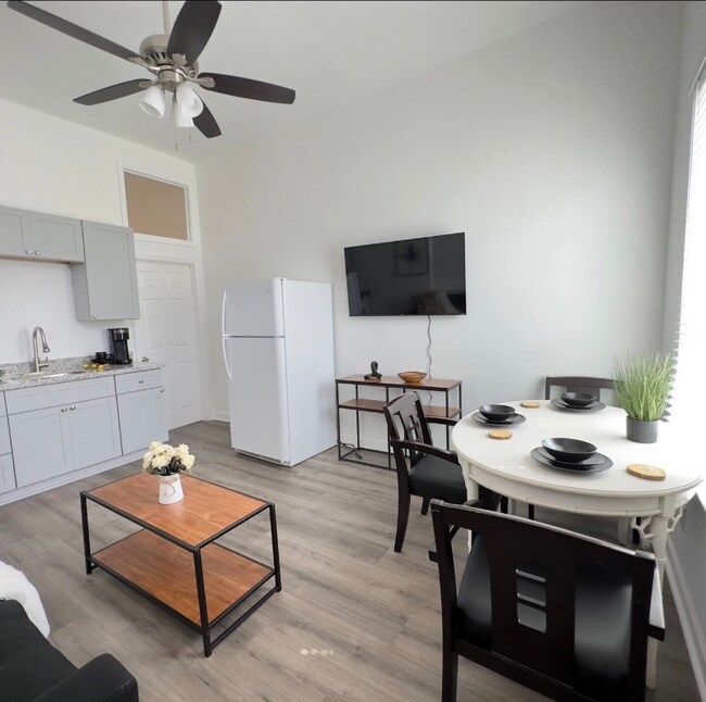 Foto del edificio - 2515 Erato St