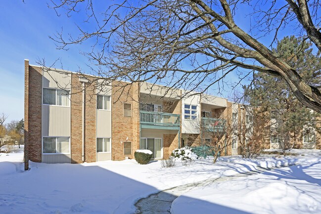 Tree Top Apartments Novi Mi Tree Top Apartments Novi Mi