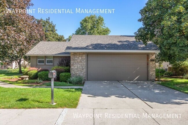 Foto del edificio - 3108 Woodbrook Pl