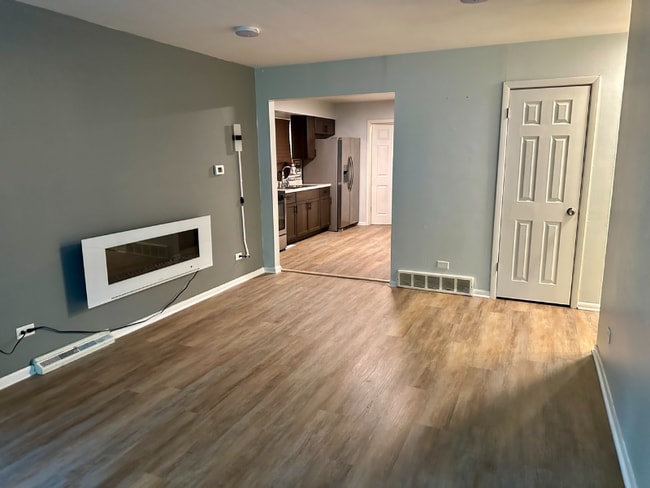 Building Photo - 1903 171st St