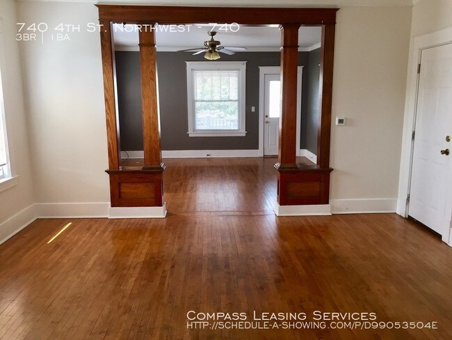 Building Photo - 740 4th St NW