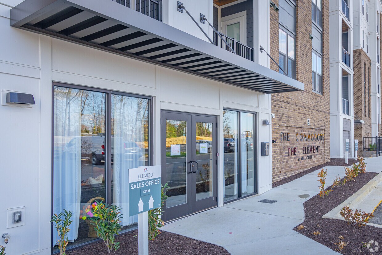 Building Photo - Element at Mill Creek