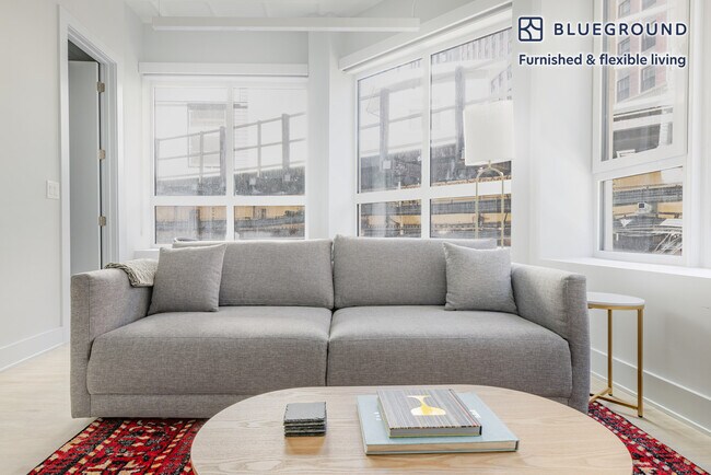 Building Photo - 188 N Wells St