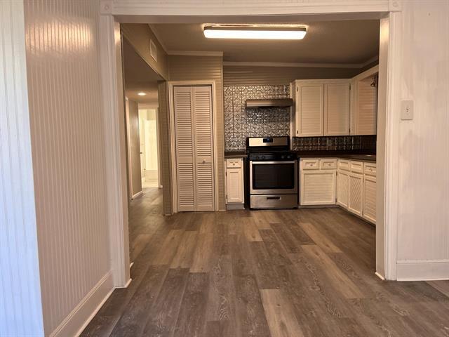 Building Photo - 709 Odell St