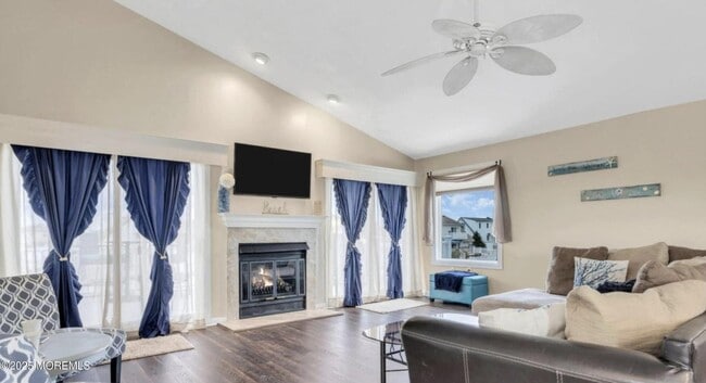 Foto del edificio - 104 Catherine Ln