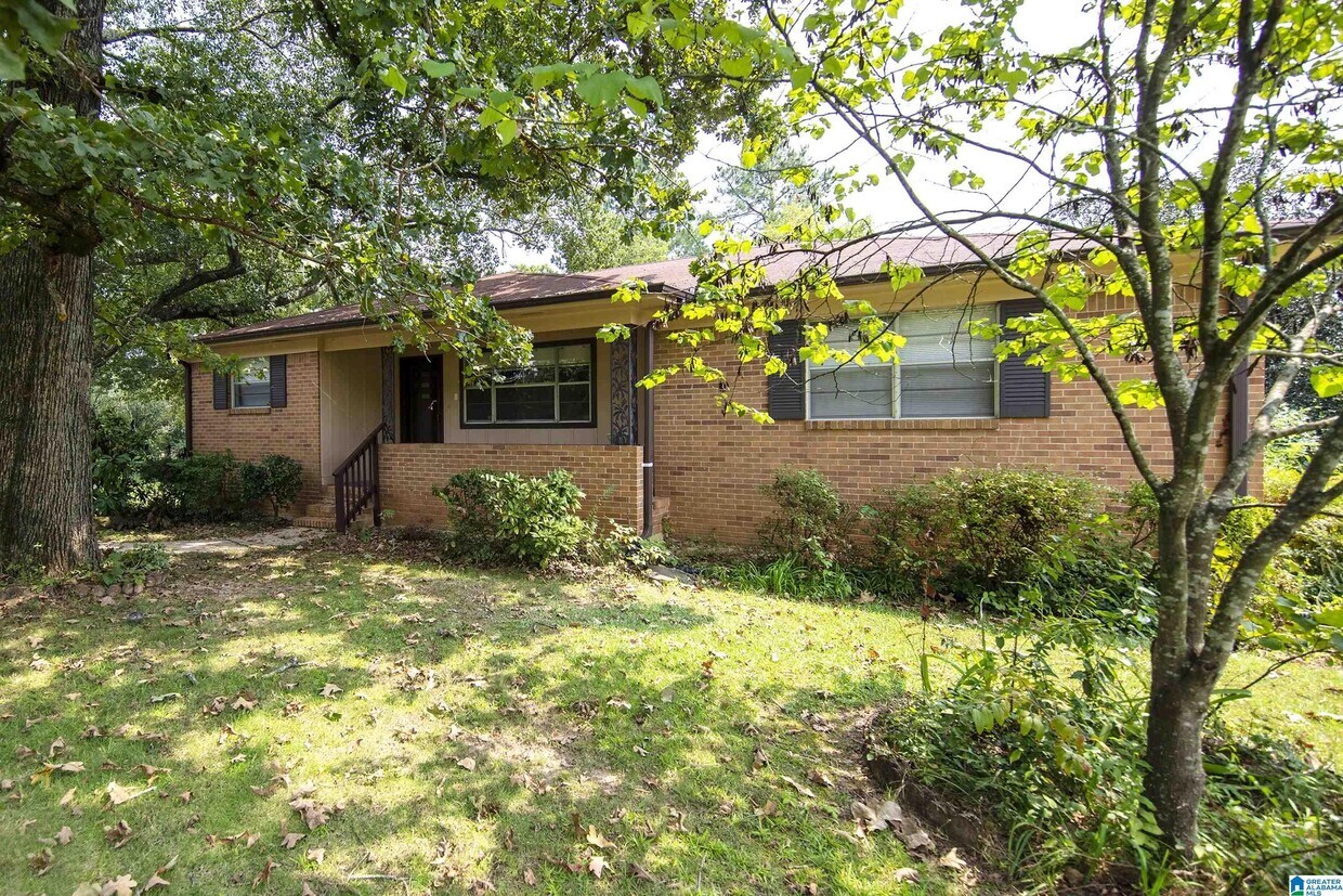 Primary Photo - 729 Heflin Ave E