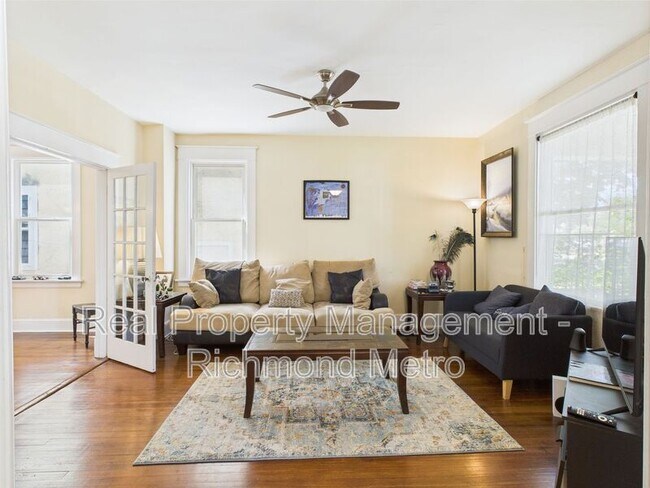 Building Photo - 2707 Hanes Ave