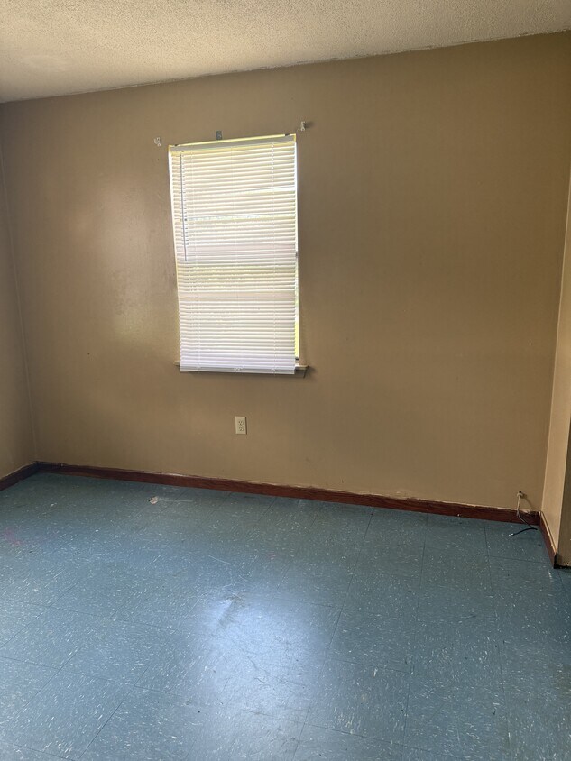 Foto principal - 244 S Dudley St