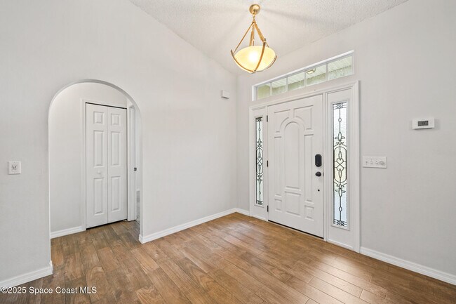 Building Photo - 2918 Pebble Creek St