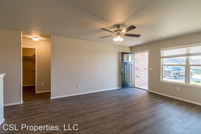 Building Photo - 3 br, 2 bath House - 214 Cherry St.