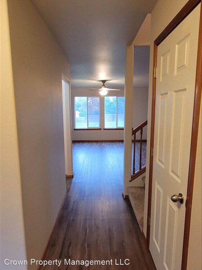 Building Photo - 3 br, 2.5 bath House - 3708 W 19th Ct