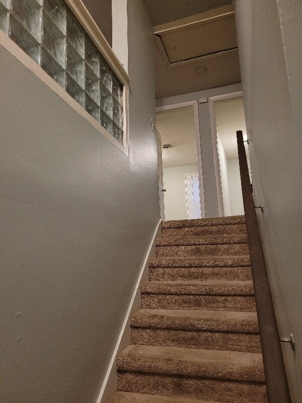 Foto del edificio - 1010 N Pine St