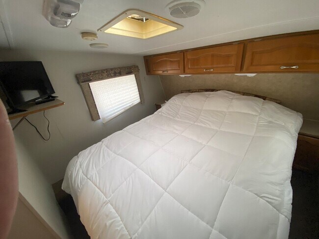 Foto del edificio - 2270 Topsail Dr