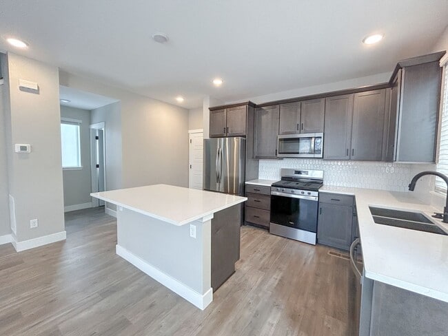 Building Photo - Brookfield Home Available in North Central...