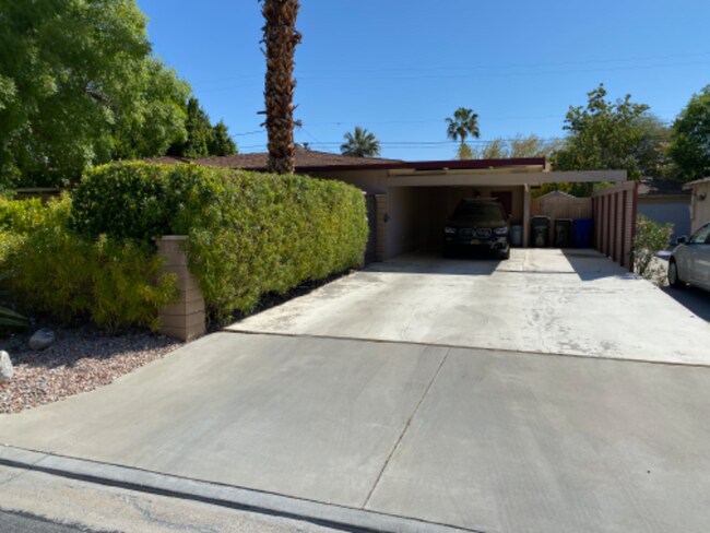 Foto del edificio - 666 N Plaza Amigo