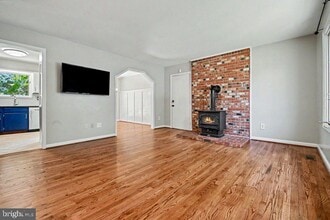 Building Photo - 7804 Stafford Hill Ct
