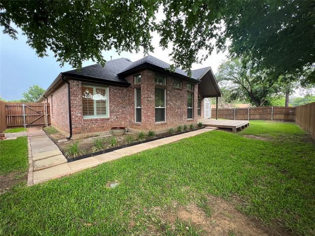 Foto del edificio - 3901 Lochridge Ct
