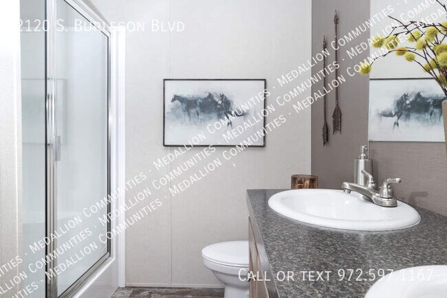 Building Photo - 2120 S Burleson Blvd