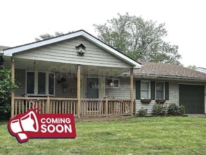 Building Photo - 914 N Forest Dr