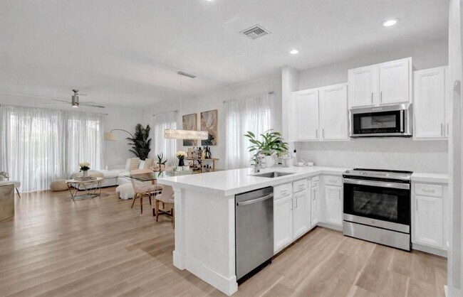 Foto del edificio - 4234 N Dixie Hwy