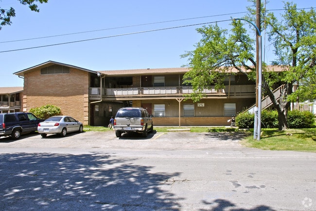 Building Photo - Westover House Apartments