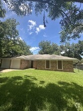 Building Photo - 1003 Allison St