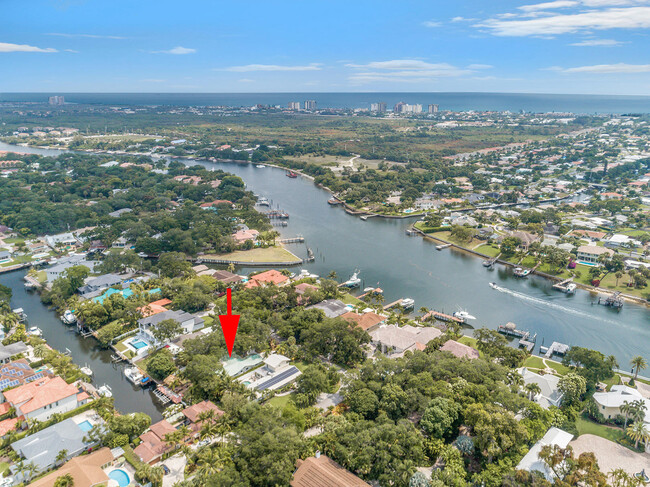 Building Photo - 12831 Shore Dr
