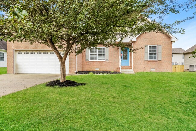 Foto del edificio - 121 Fieldstone Ln