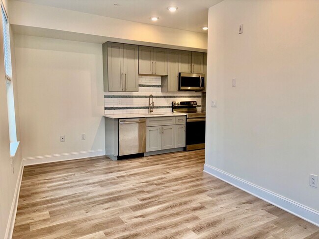 Foto del edificio - 6601 Ridge Ave