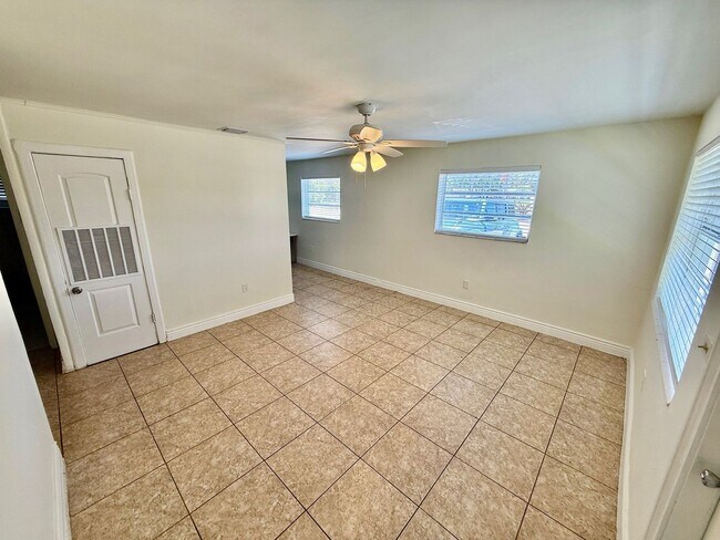Foto del edificio - Ventura Blvd FTL 2633-2635