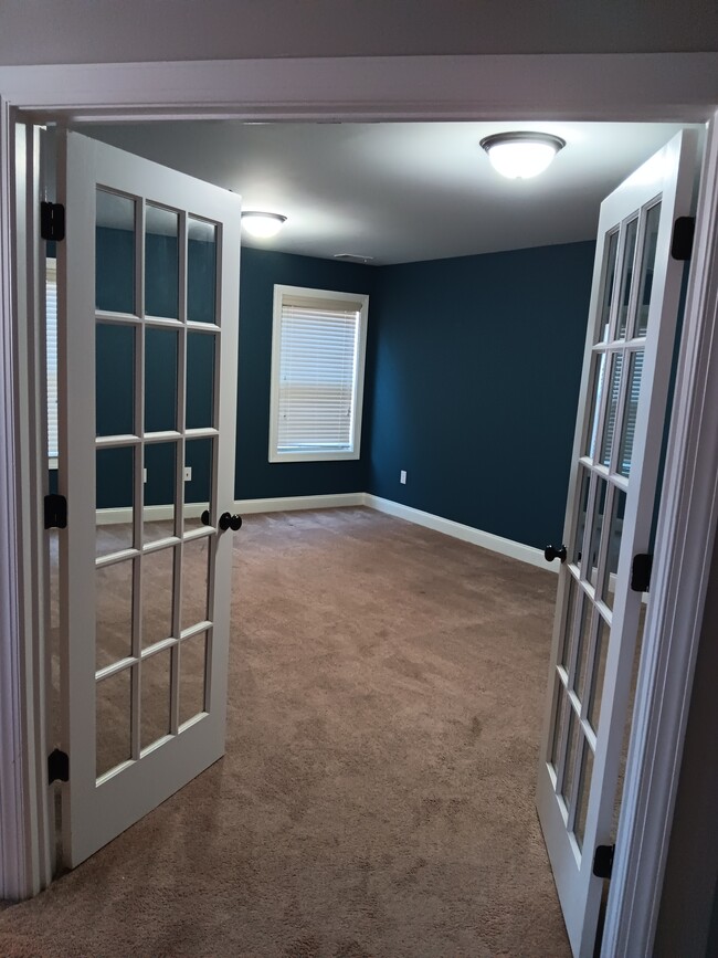 Photo - 173 Putters Dr House