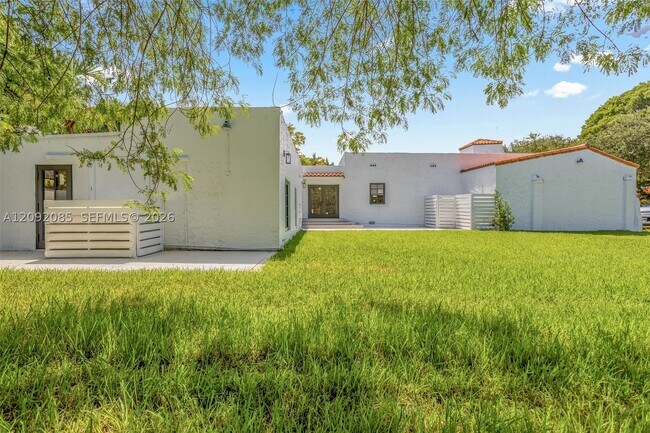 Building Photo - 434 Aragon Ave