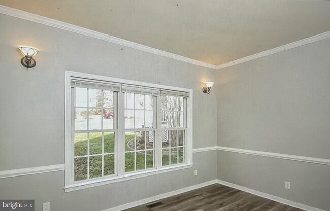 Building Photo - 12707 Forest Mill Dr