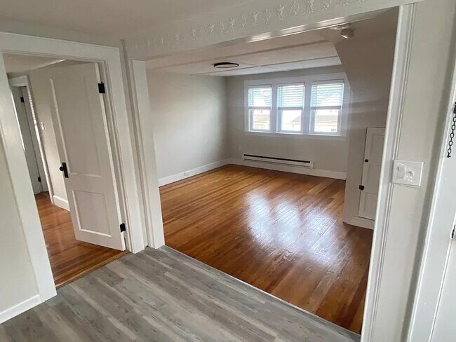 Foto del edificio - 617 Twain Pl