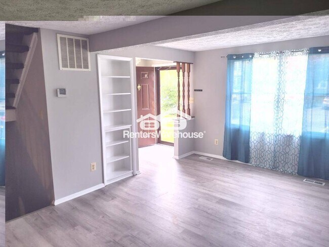 Foto del edificio - 8052 Croydon Way