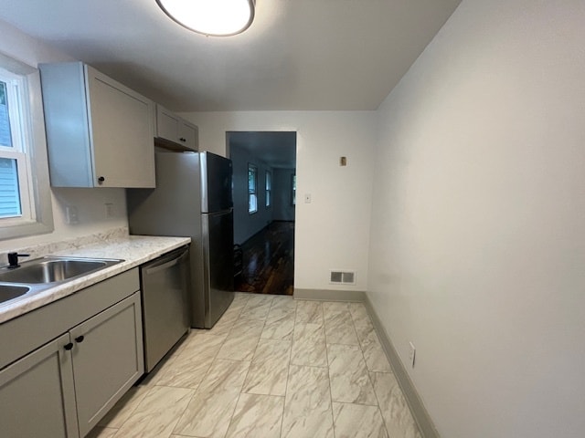 Foto del edificio - 2229 Parkview Pl