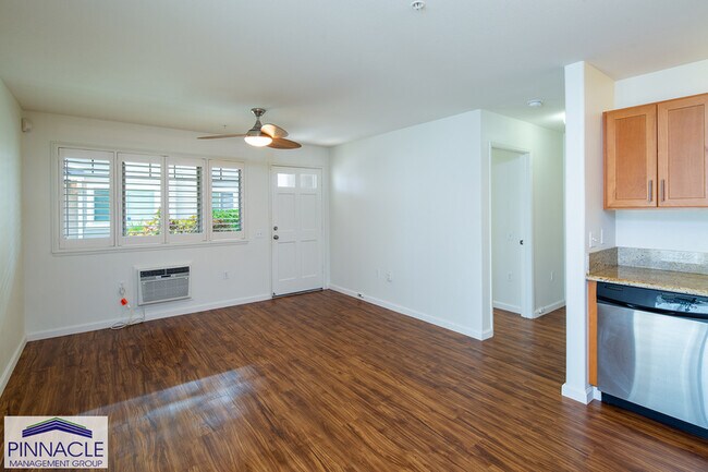 Foto del edificio - 91-1035 Kamaaha Ave. #1703