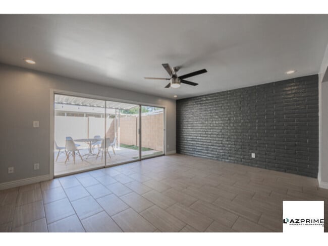 Building Photo - Beautiful 2/2 Phoenix Townhome for Rent!