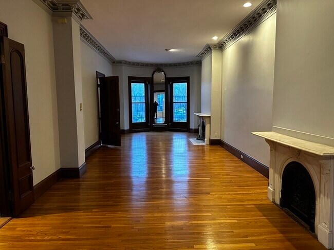 Foto del edificio - 539 Massachusetts Ave