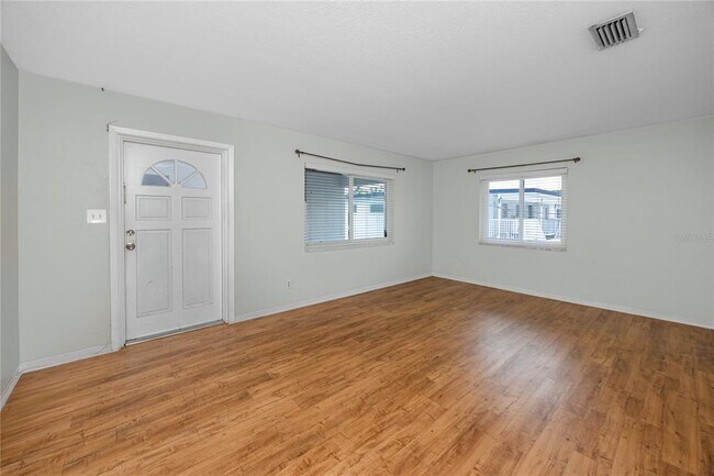 Foto del edificio - 4340 37th St S
