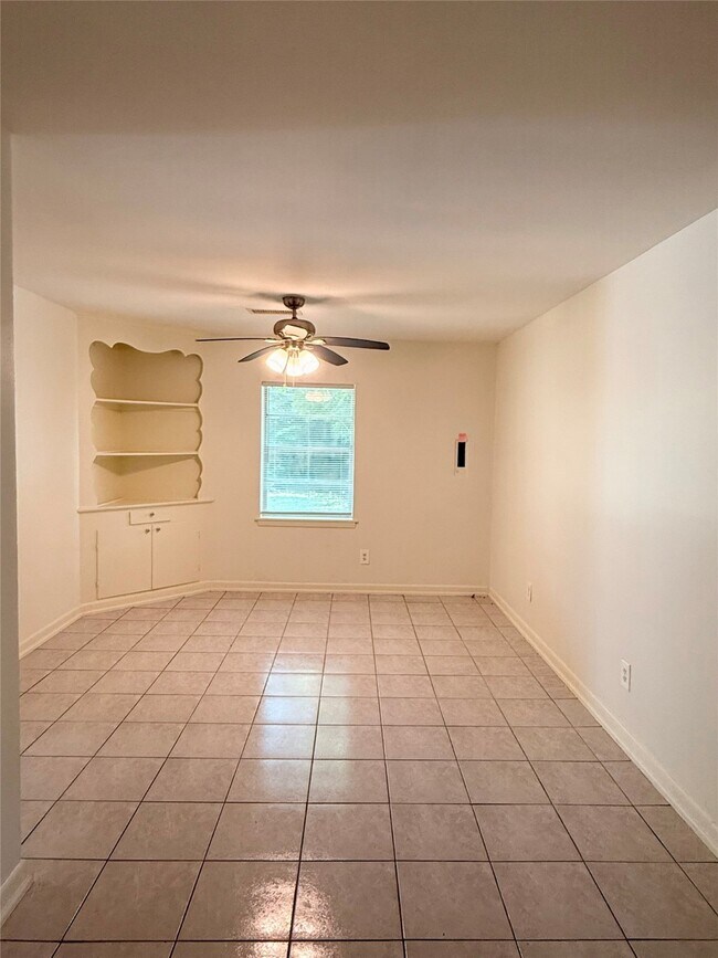 Foto del edificio - 5706 Parwill St