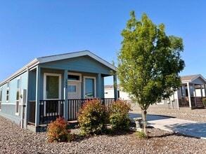 Building Photo - 1067 Thornton Rd