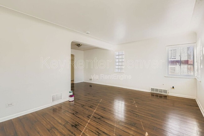 Foto del edificio - 3233 N Steele St